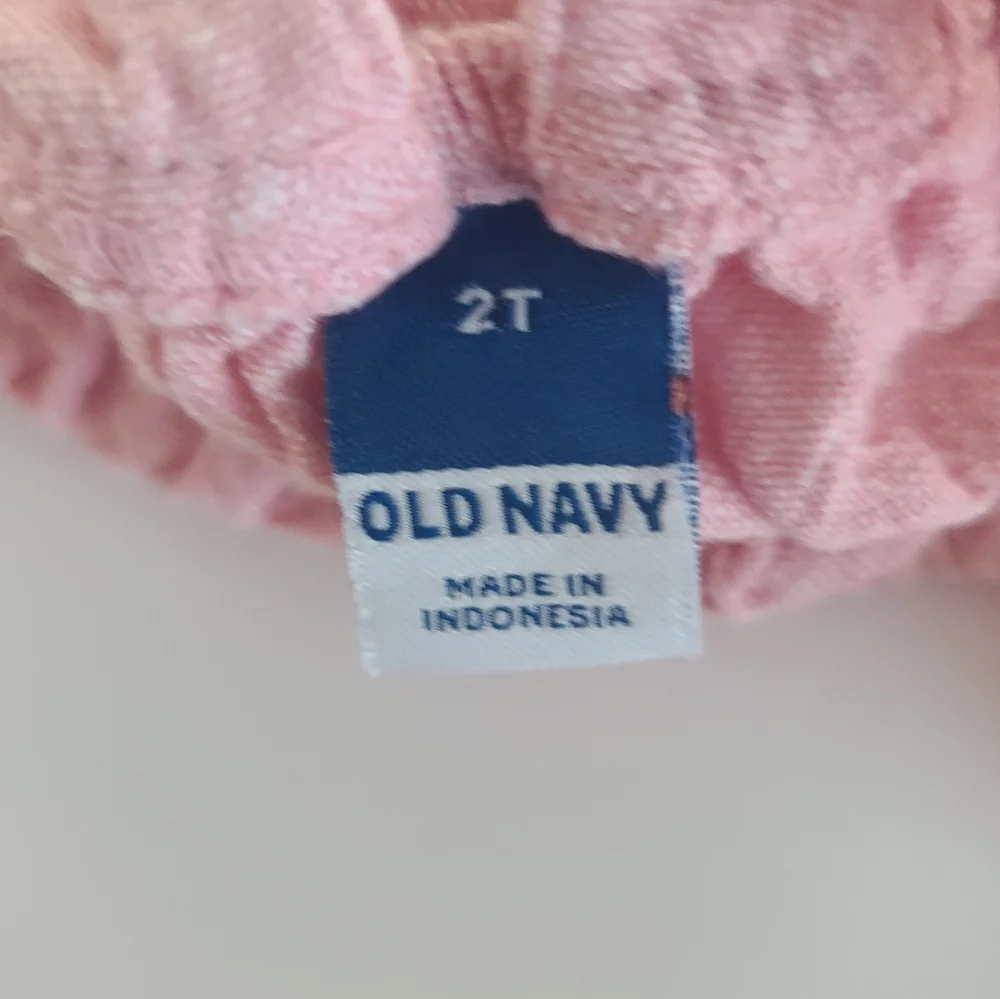 Old Navy Toddler Girl Set Top and Shorts Pink Size 2T